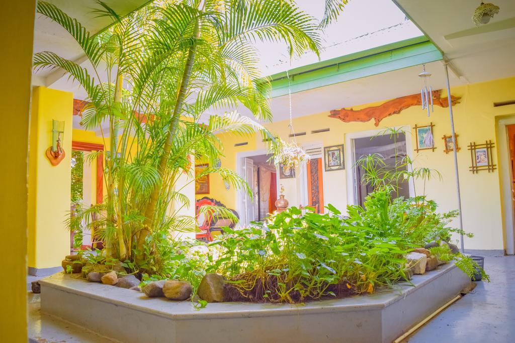 Shammie Guest House 希克杜沃 外观 照片