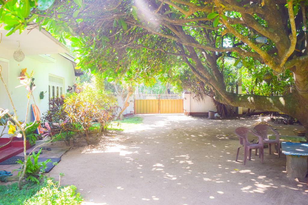 Shammie Guest House 希克杜沃 外观 照片