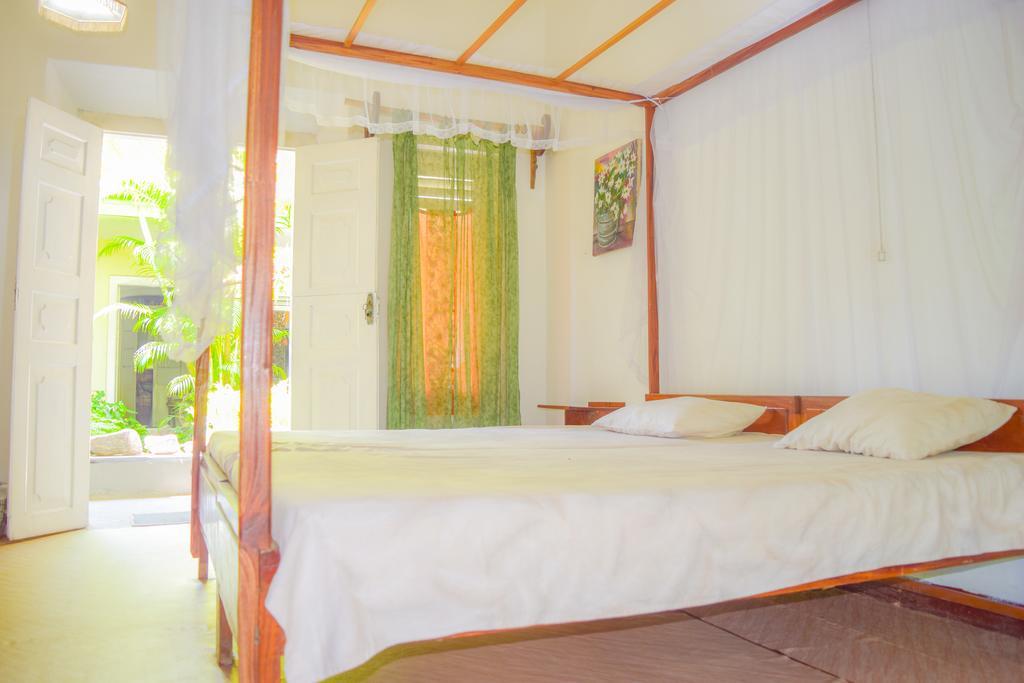 Shammie Guest House 希克杜沃 外观 照片